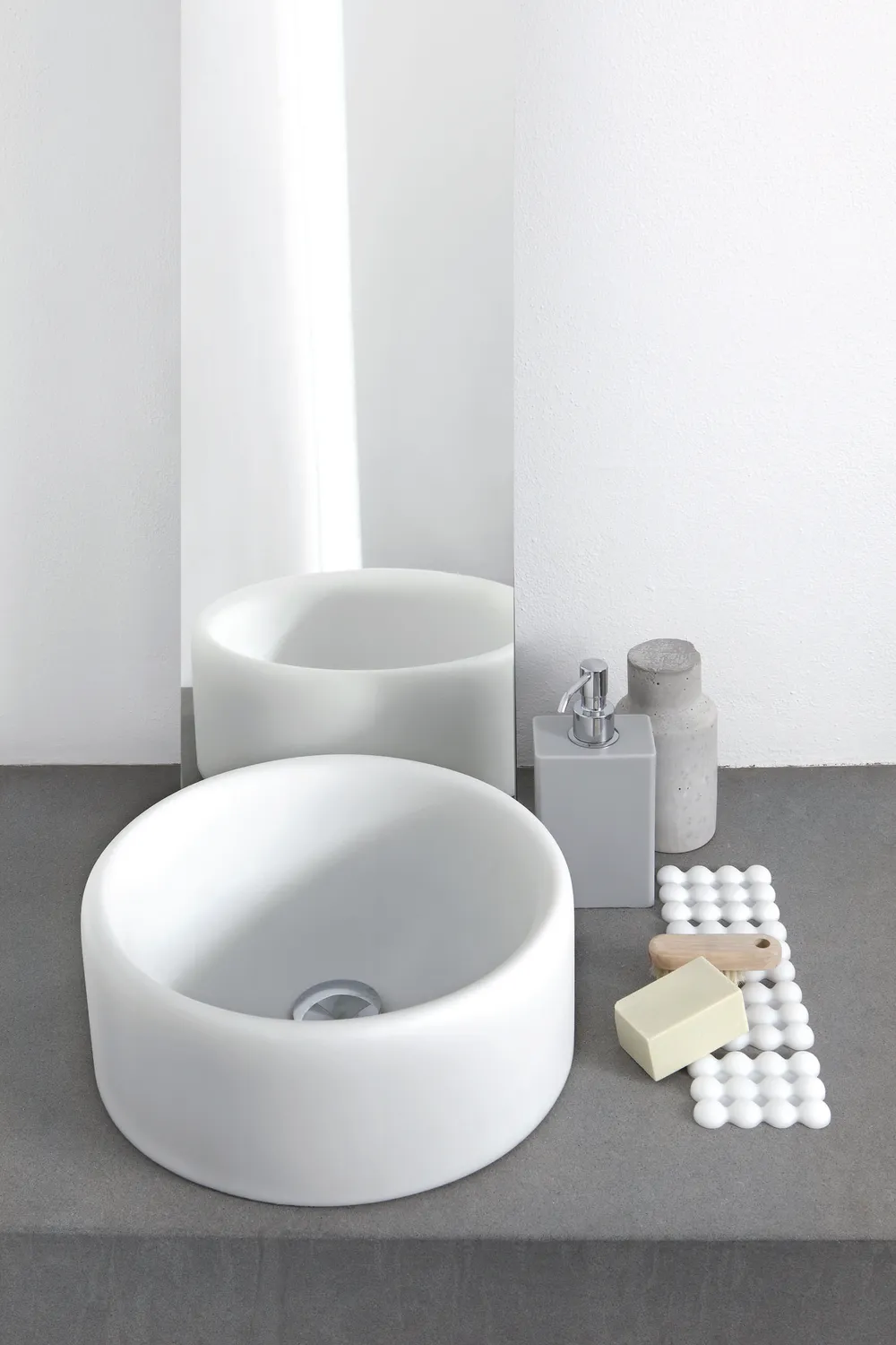 Geelli Coccola lavabo appoggio Stone bianco