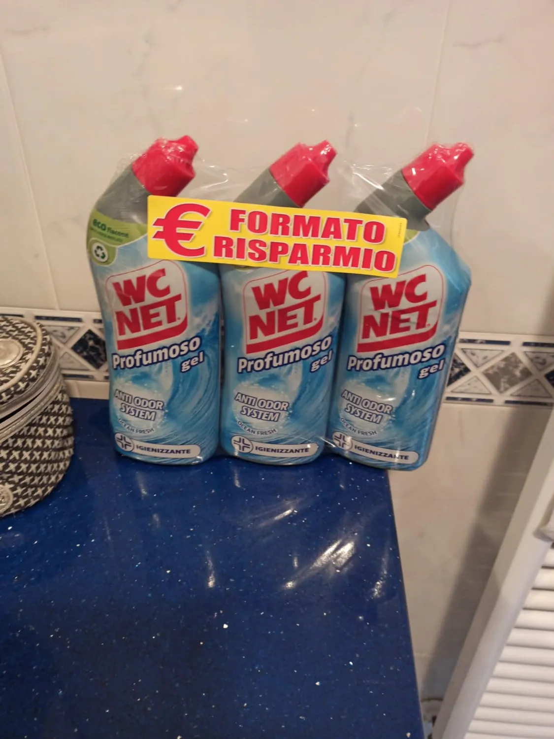 Wc Net Profumoso gel wc assortito 700 ml x 12 anticalcare