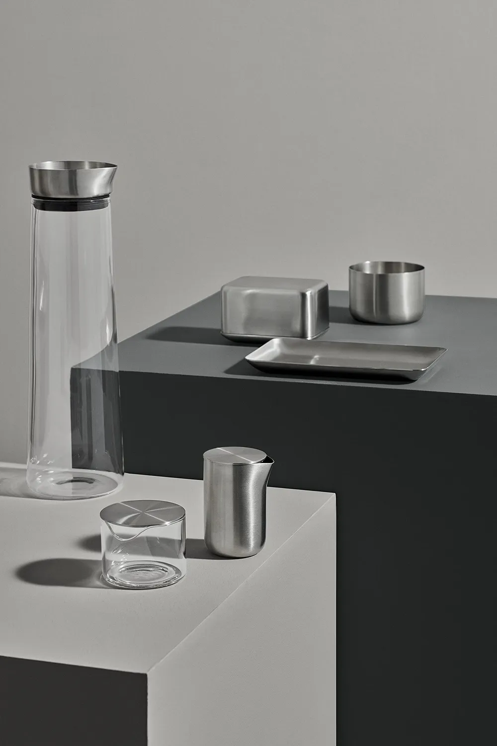 Blomus Basic lattiera acciaio grande con coperchio