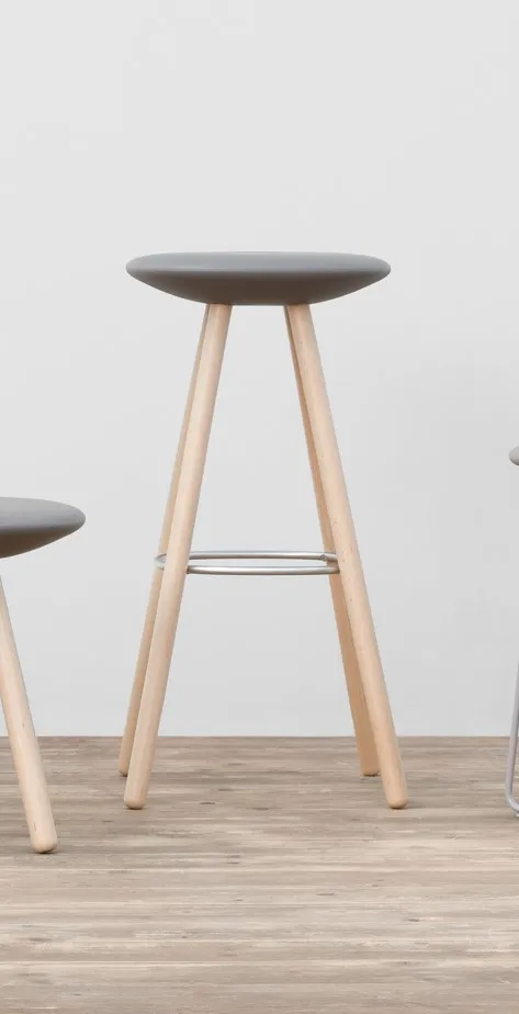 Geelli Viood Bold Alto sgabello gambe legno