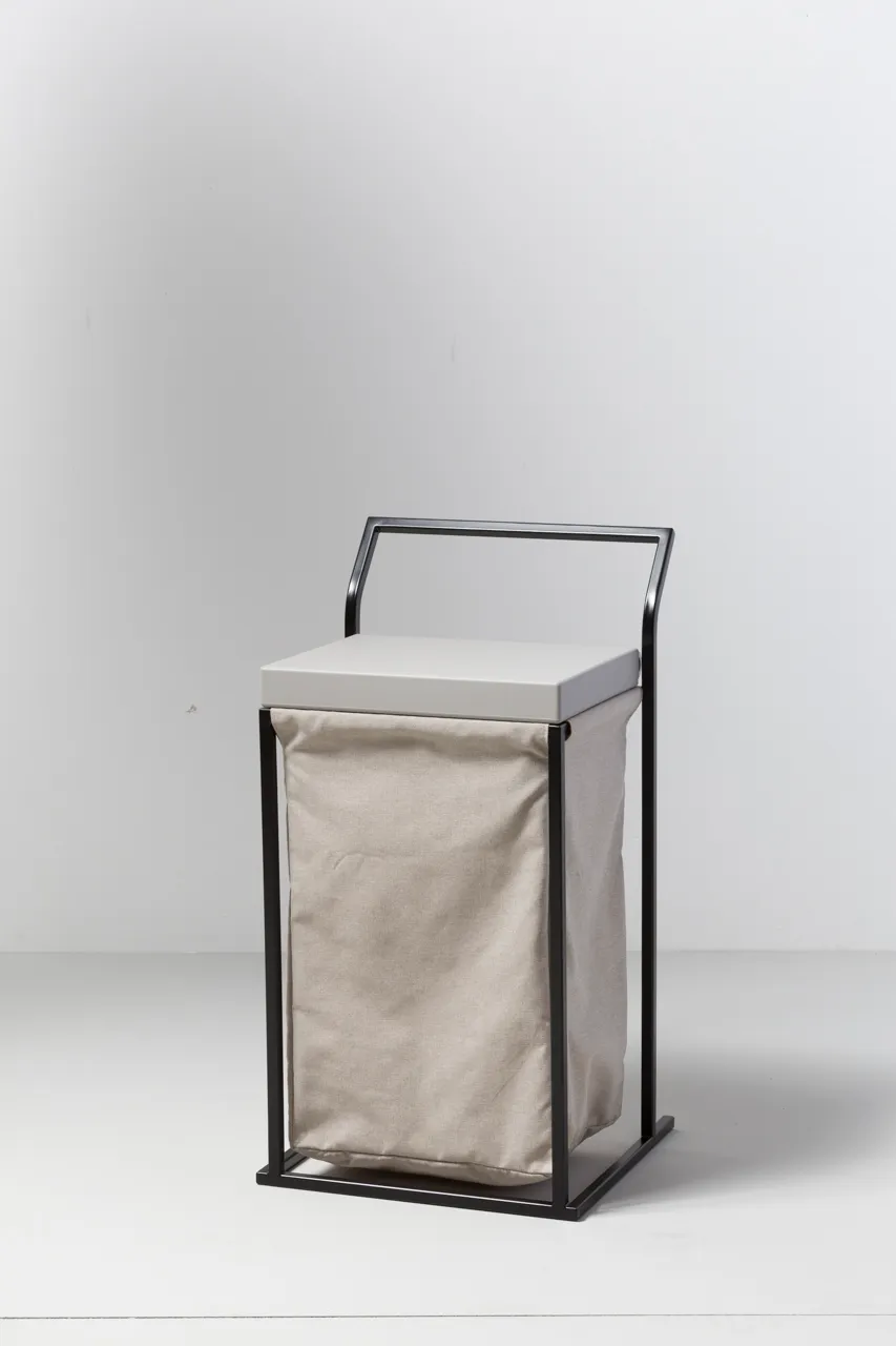 Geelli Quadra portabiancheria sfoderabile con seduta 60 cm
